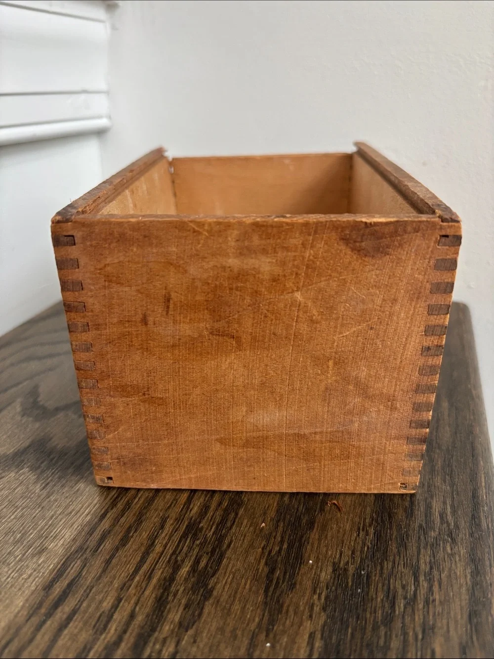 Vintage The American Crayon Co wood box, no cover, dovetail edges, 6.5x4.4x4”